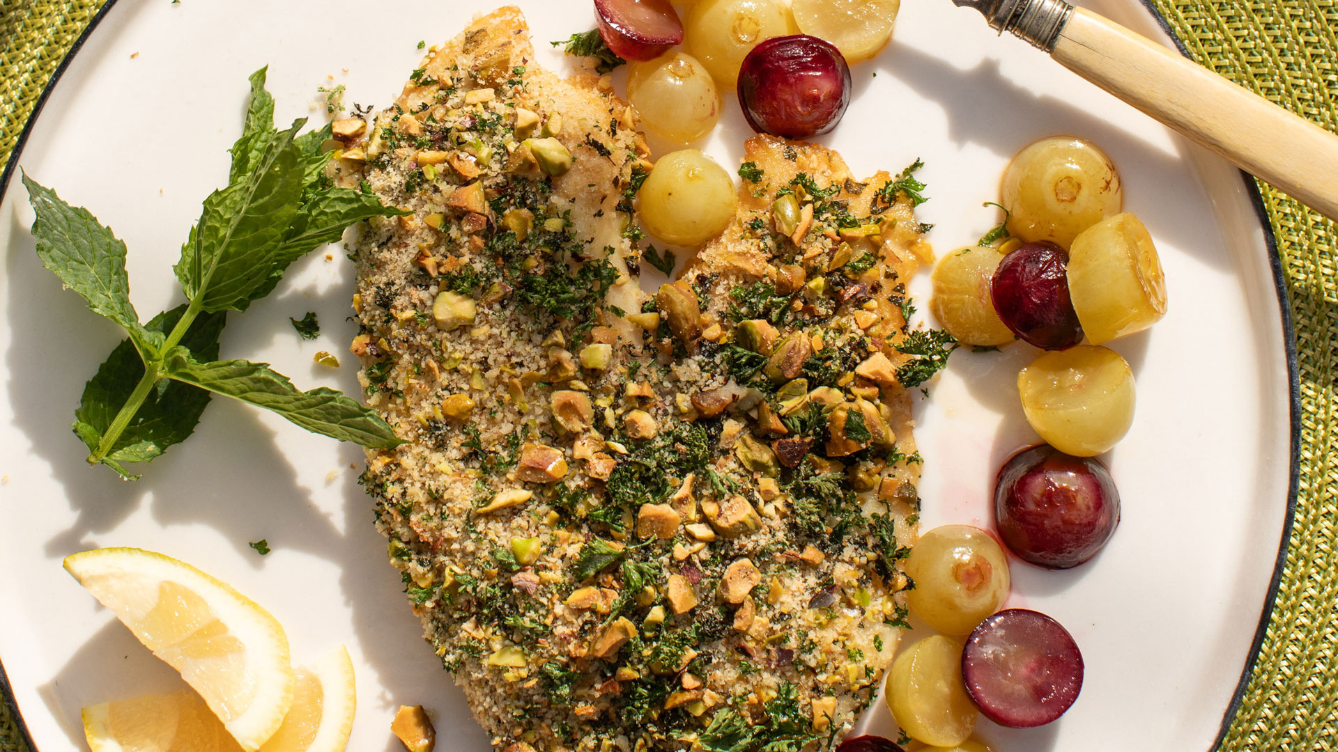 Fish Fillet with Pistachios and Grapes